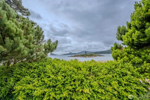 $1,795,000 | 199 Main Street, Orcas Island, WA 98245