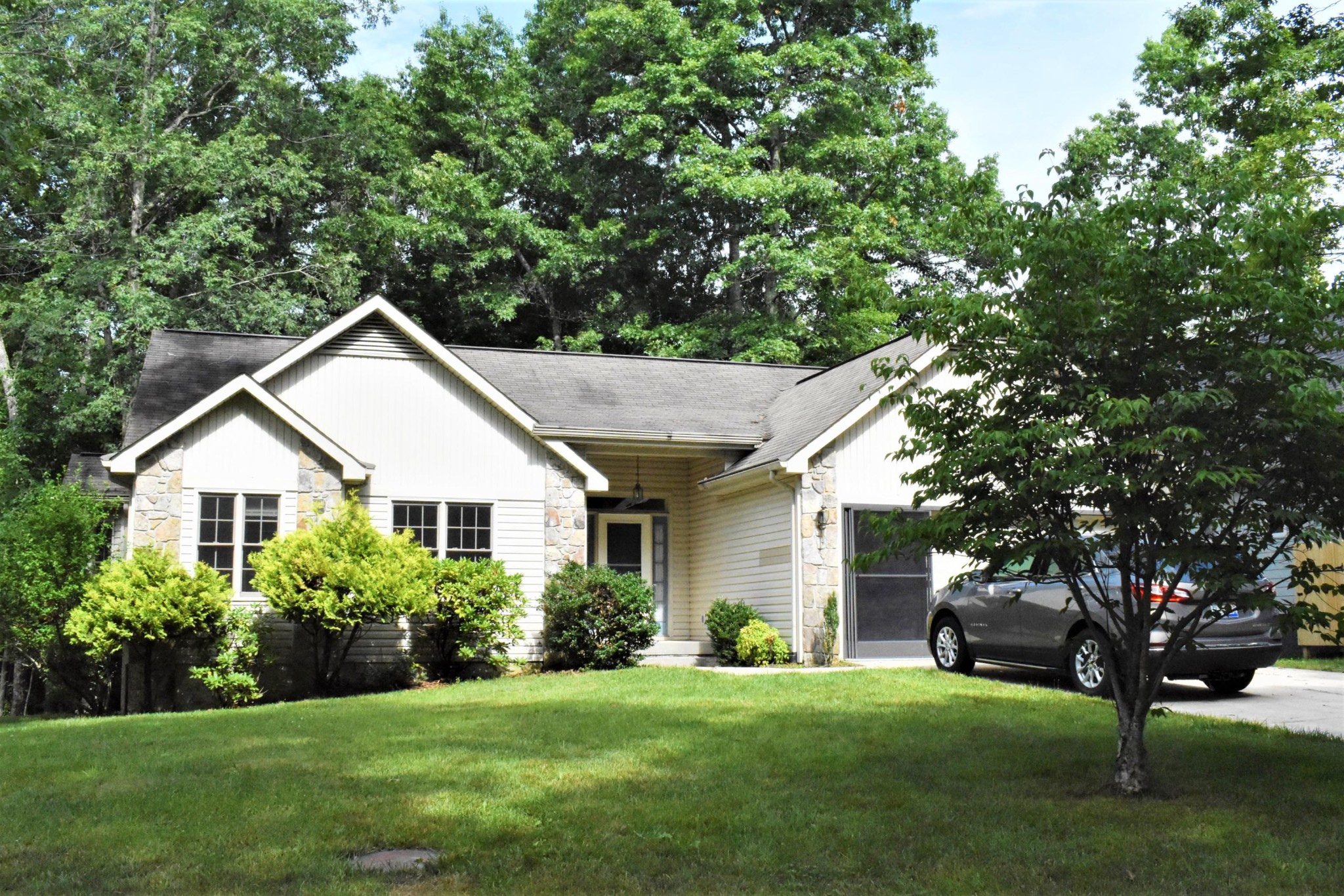 106 Peebles Road Crossville, TN 38558 - Photo 1 of 40 Gallery Image 1