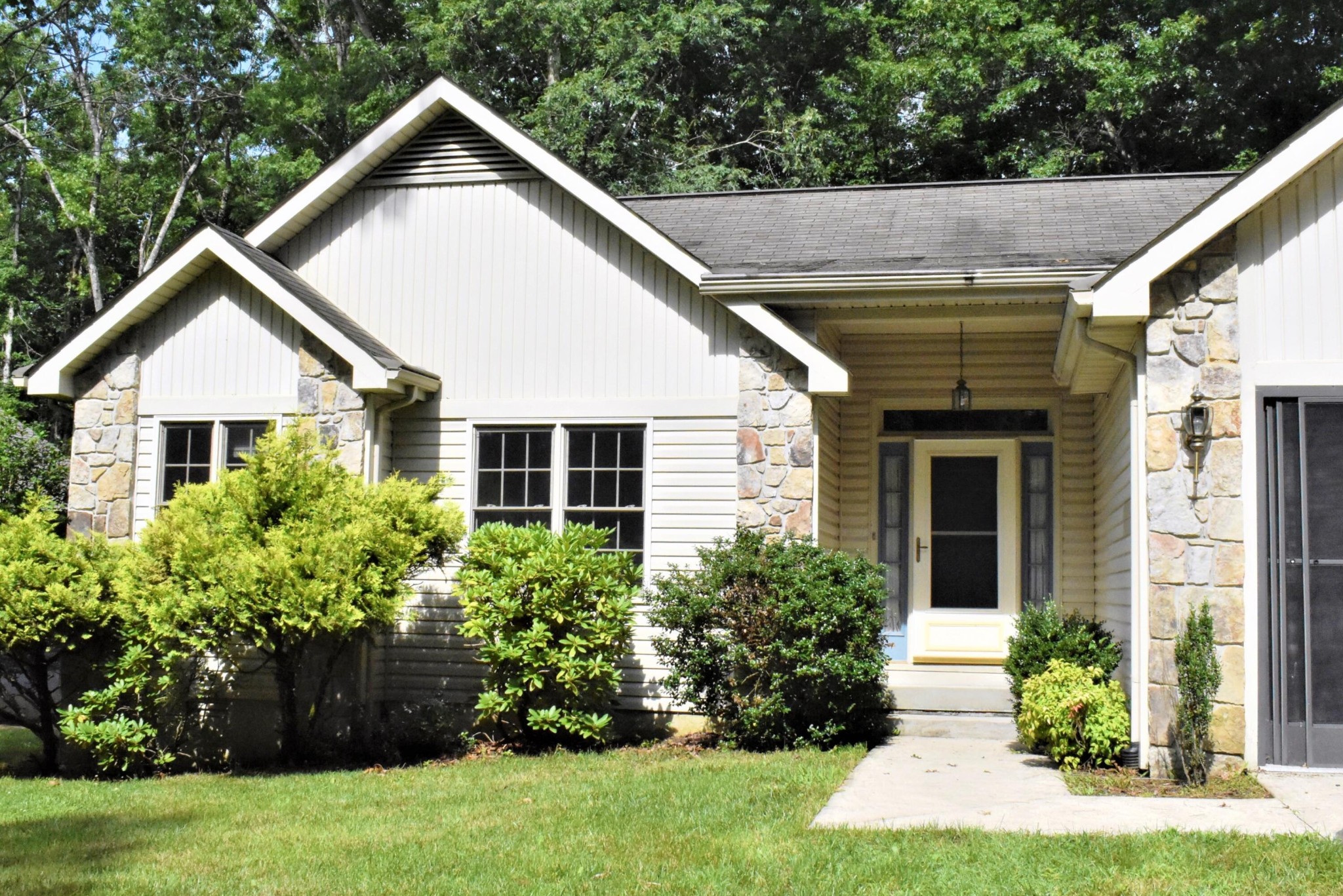 106 Peebles Road Crossville, TN 38558 - Photo 3 of 40 Gallery Image 3