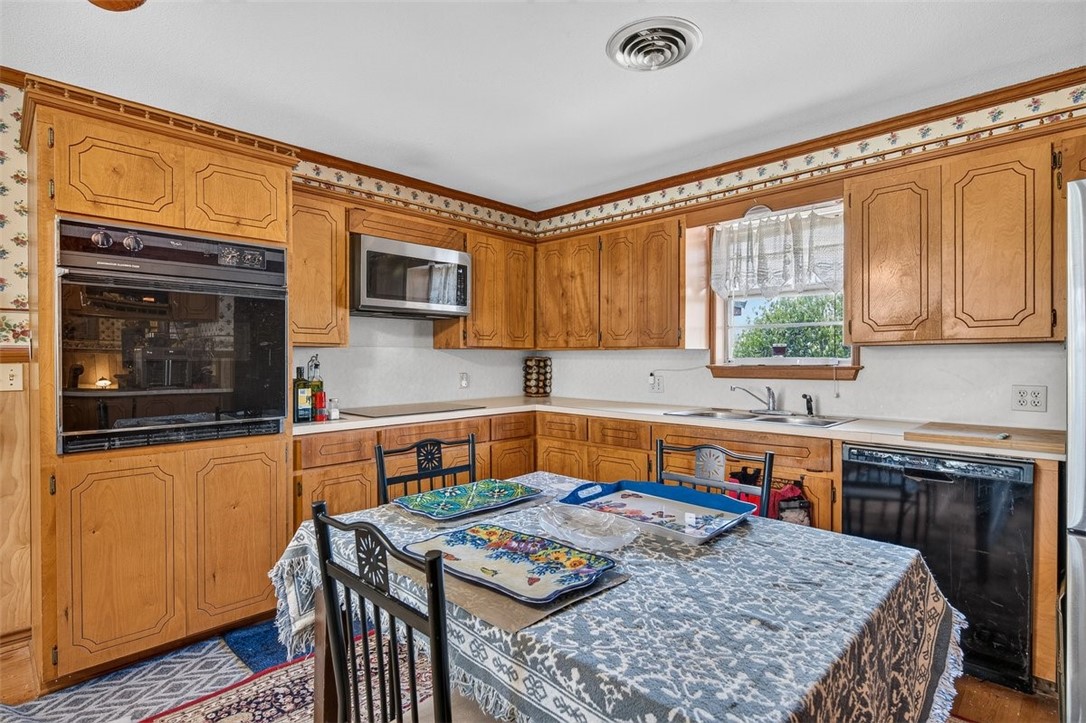 90 Fisher Road Port Lavaca, TX 77979 - Photo 16 of 43 Gallery Image 16