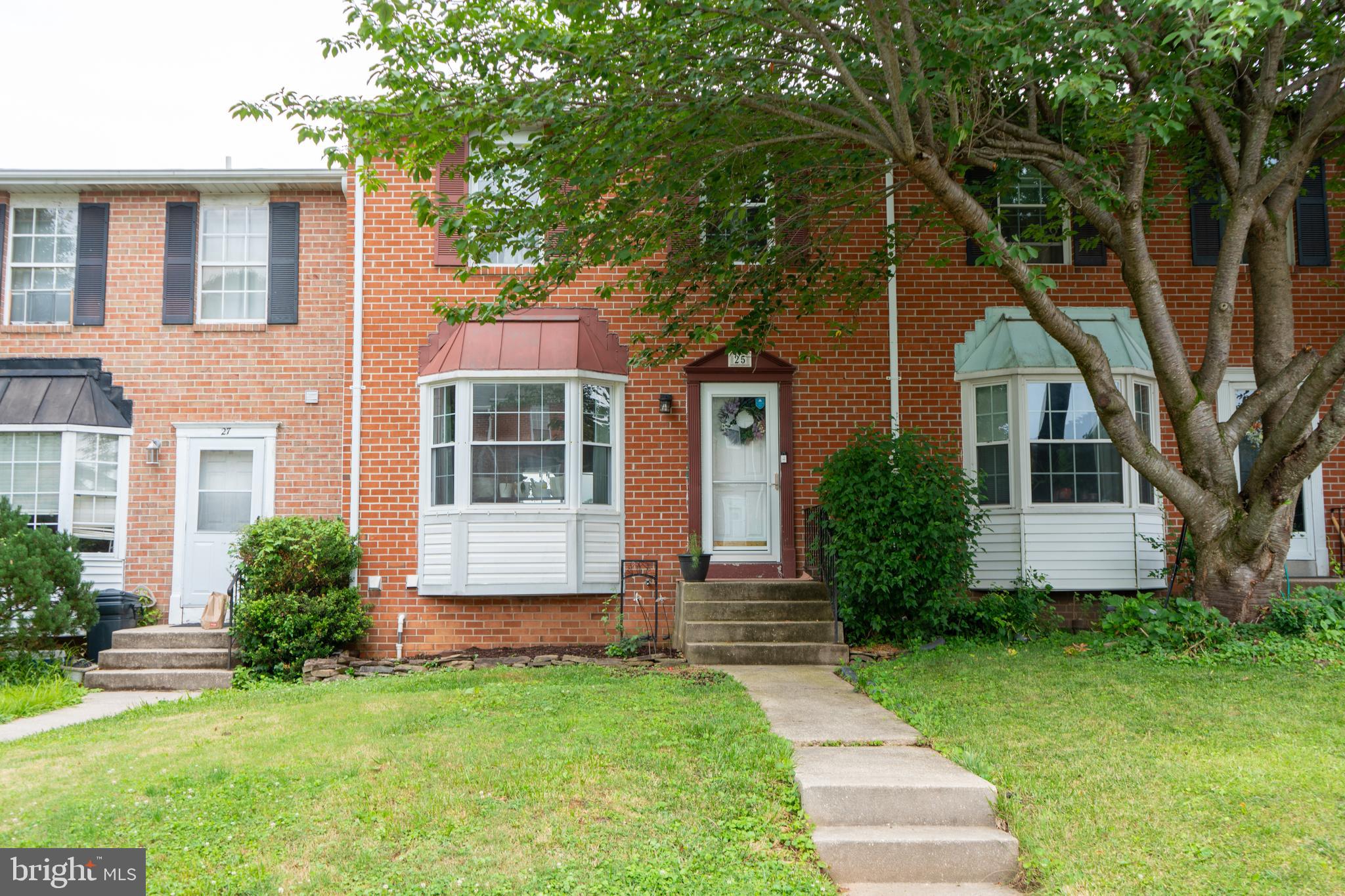 25 Perryoak Place Nottingham, MD 21236 - Photo 2 of 19