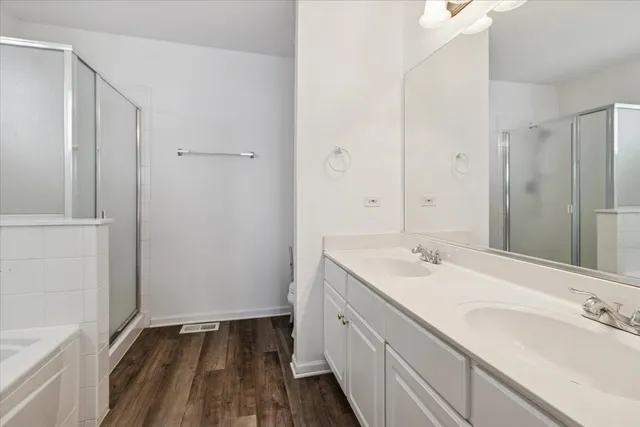 $384,900 | 13744 South Ironwood Drive, Plainfield, IL 60544