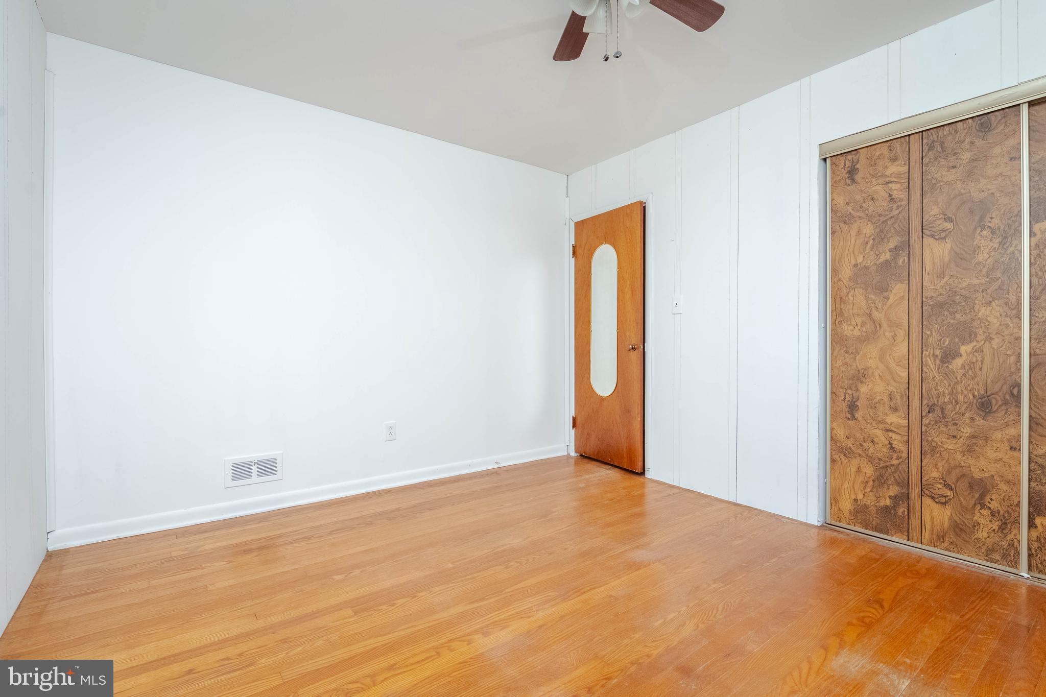 7623 Cedar Road Dundalk, MD 21222 - Photo 13 of 32