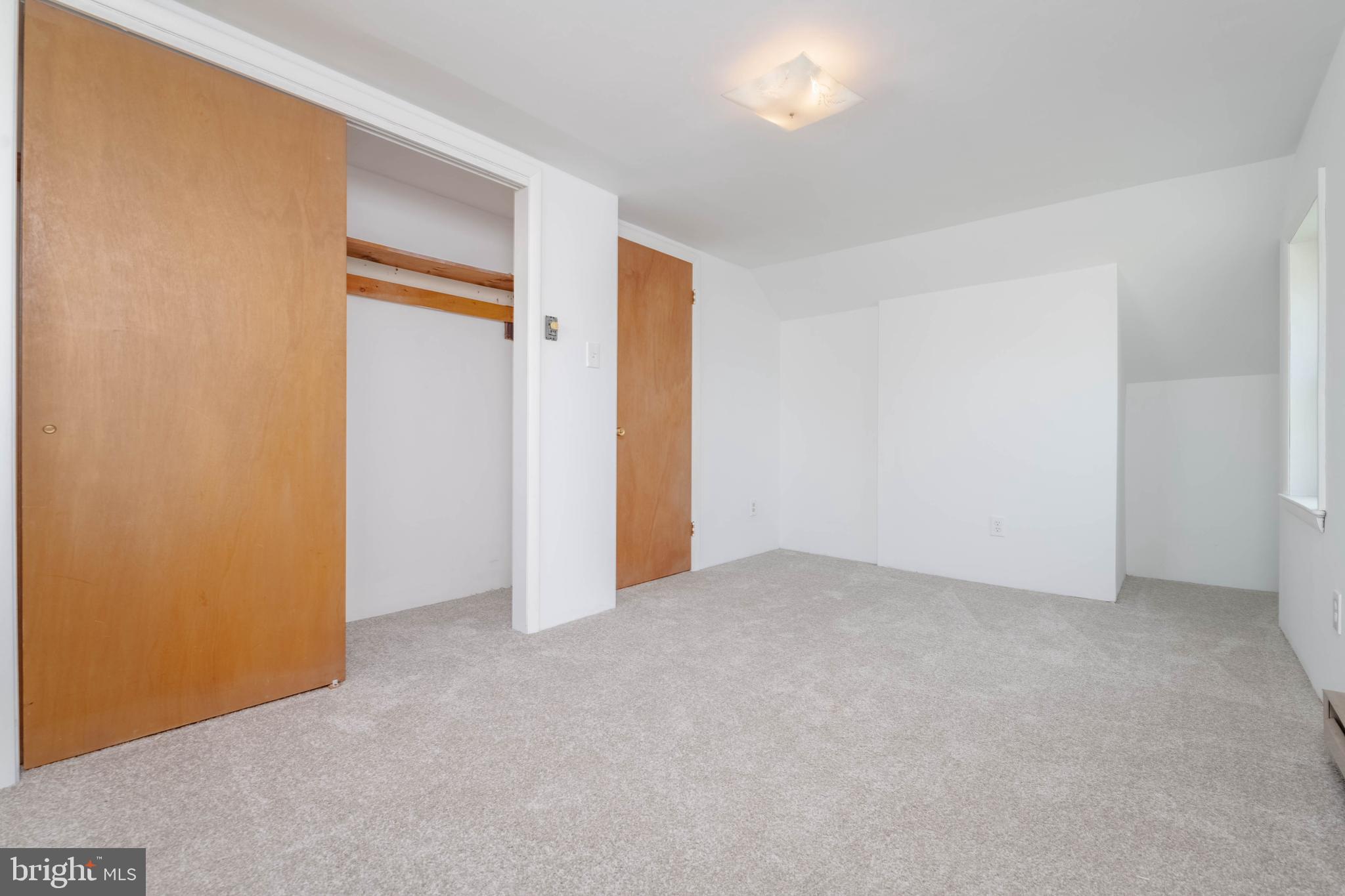 7623 Cedar Road Dundalk, MD 21222 - Photo 20 of 32 Brand new carpet