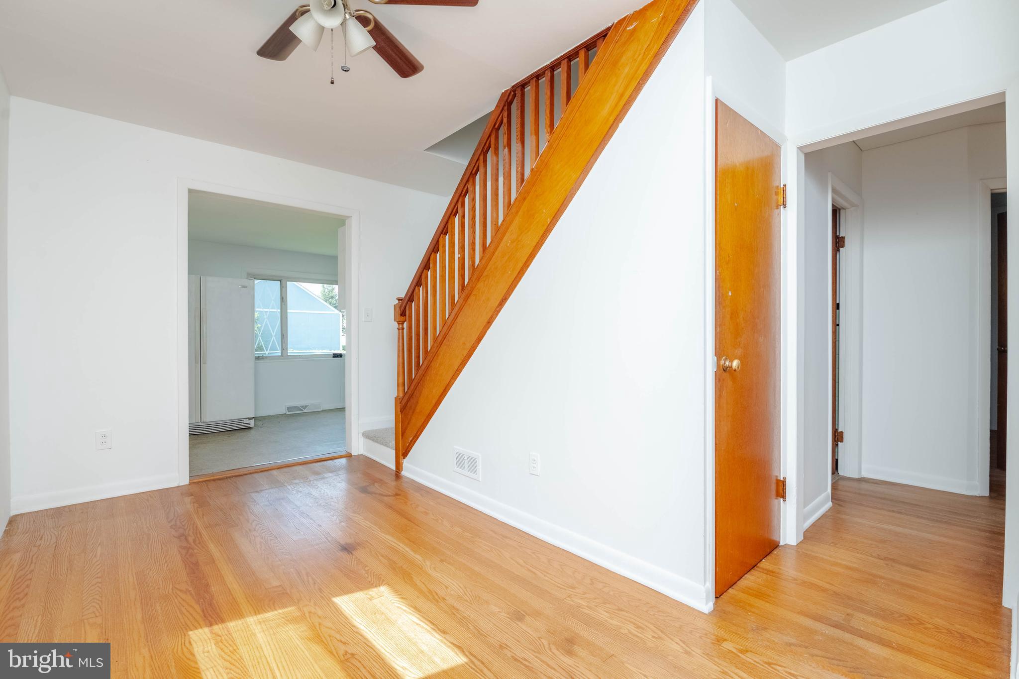 7623 Cedar Road Dundalk, MD 21222 - Photo 6 of 32