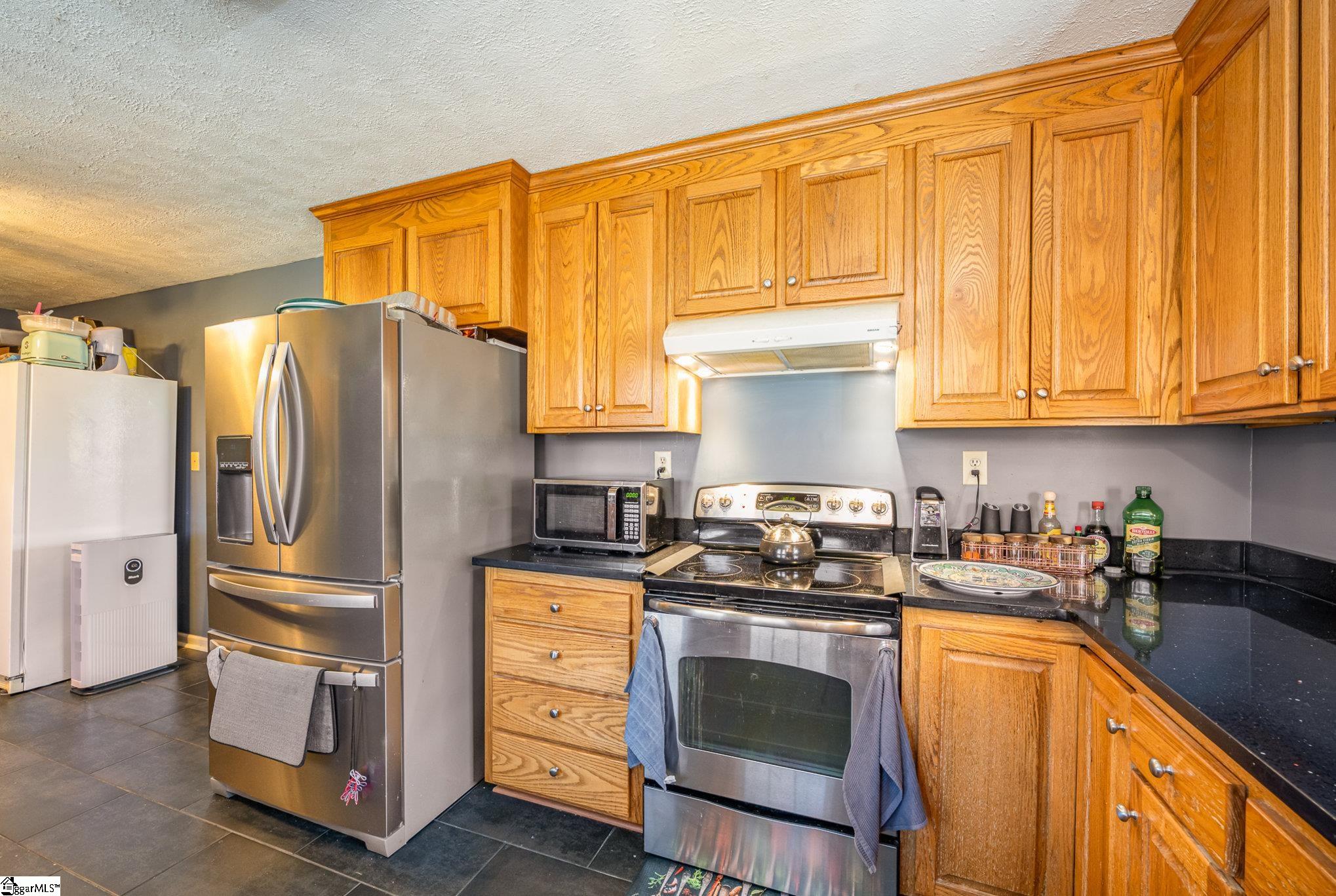 566 White Plains Road Gaffney, SC 29340 - Photo 12 of 36