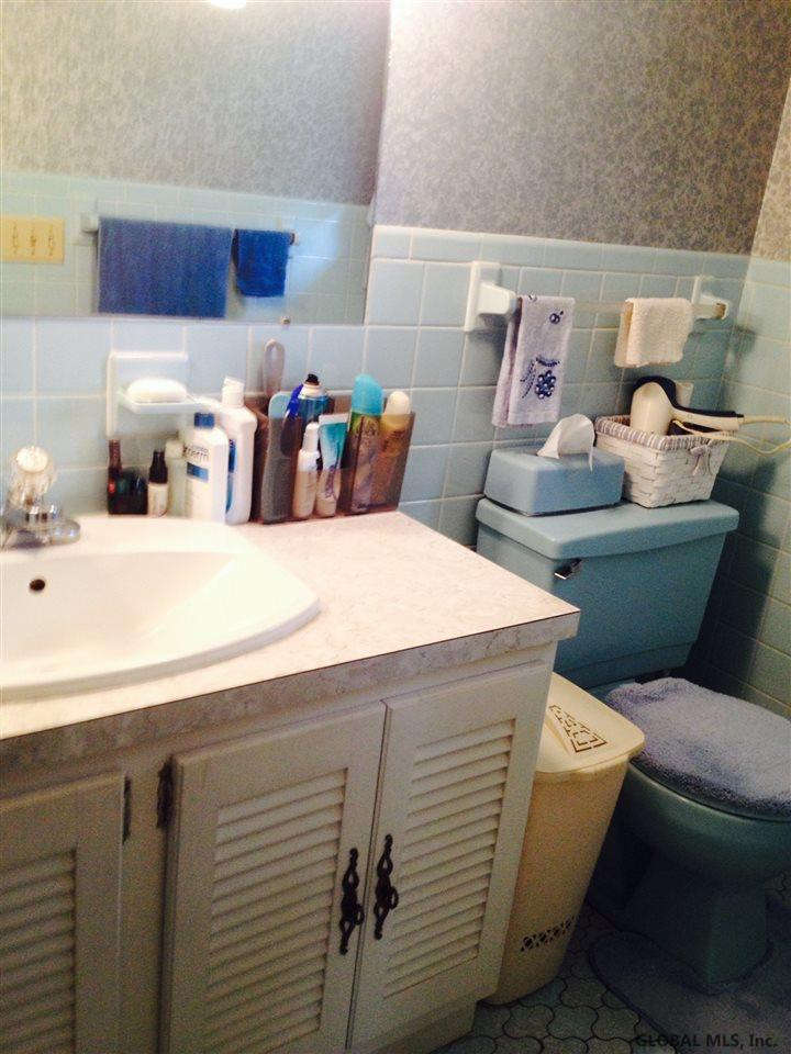 379 McCormack Road Albany, NY 12208 - Photo 18 of 23 Photo 18