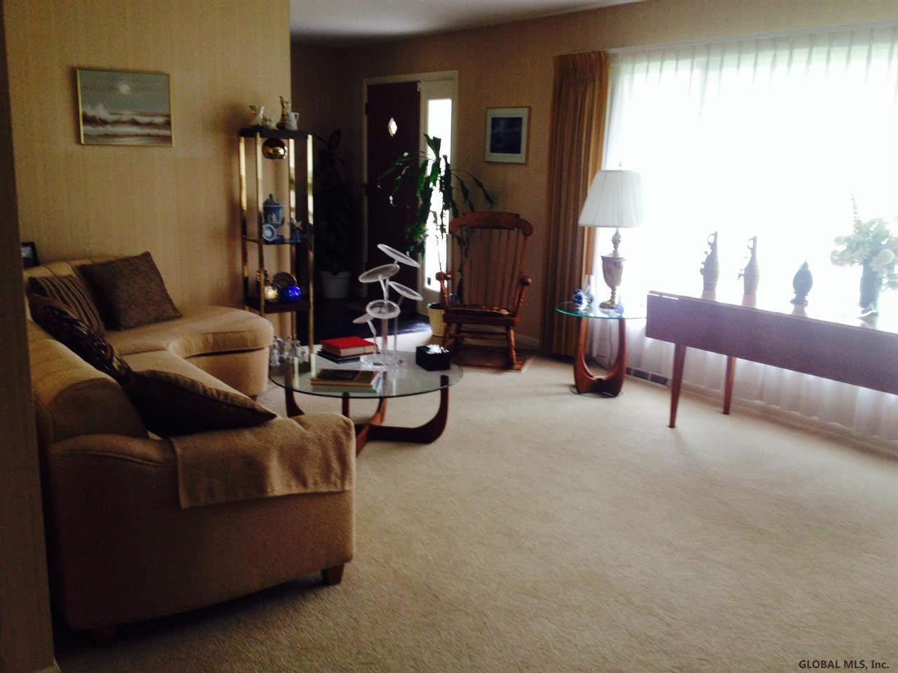 379 McCormack Road Albany, NY 12208 - Photo 2 of 23 Photo 2