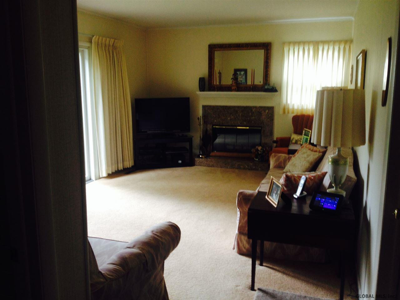 379 McCormack Road Albany, NY 12208 - Photo 8 of 23 Photo 8