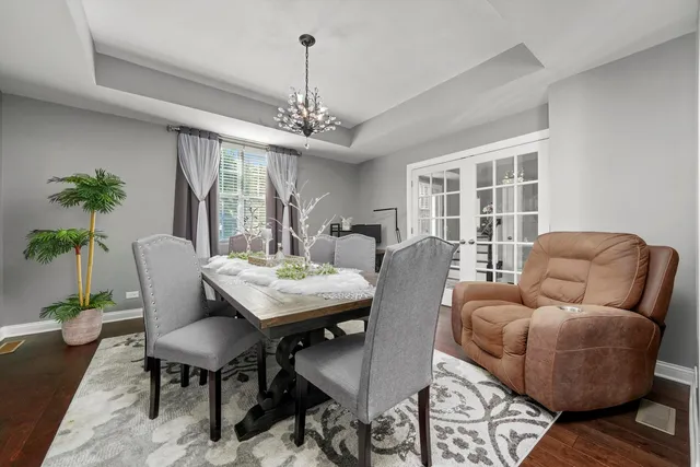 $555,000 | 749 North Misty Ridge Drive, Romeoville, IL 60446