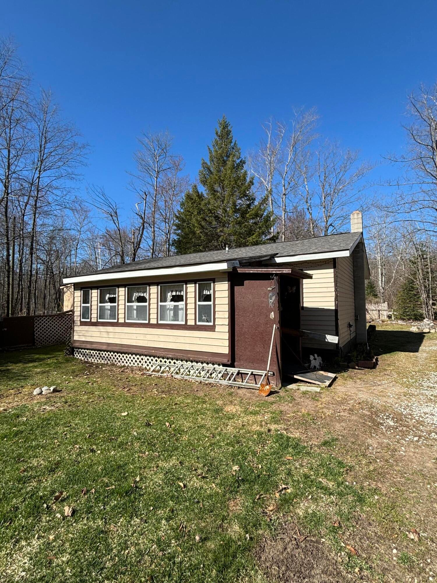 4008 North Chard Road Hessel, MI 49745 - Photo 3 of 21 Gallery Image 3