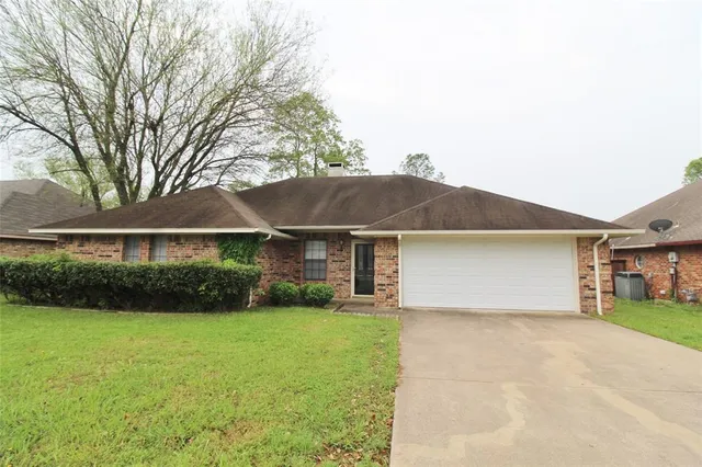 $1,895 | 102 Driftwood Lane, Waxahachie, TX 75165