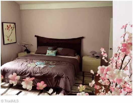 5313 High Point Road Greensboro, NC 27407 - Photo 8 of 25 Gallery Image 8