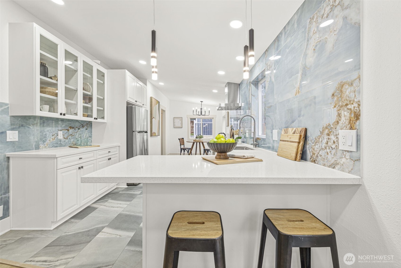 2525 Southwest 102nd Lane Seattle, WA 98146 - Photo 17 of 38