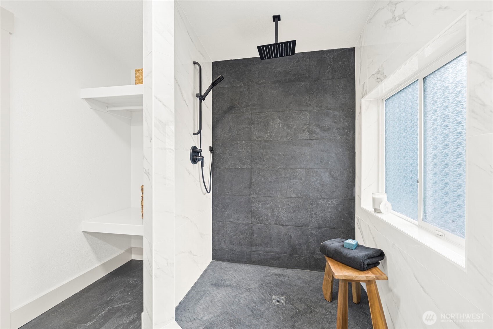 2525 Southwest 102nd Lane Seattle, WA 98146 - Photo 28 of 38