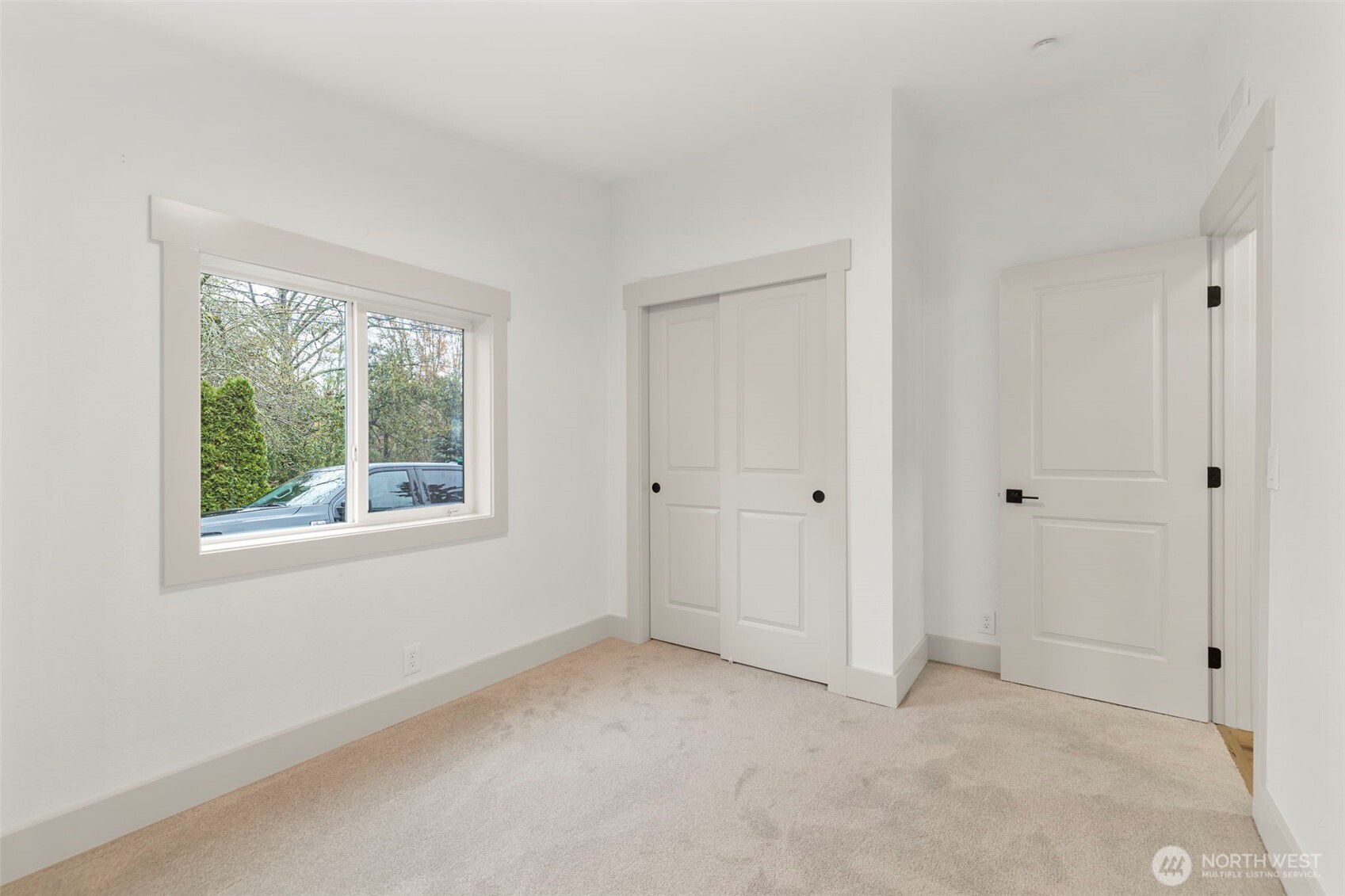 2525 Southwest 102nd Lane Seattle, WA 98146 - Photo 31 of 38