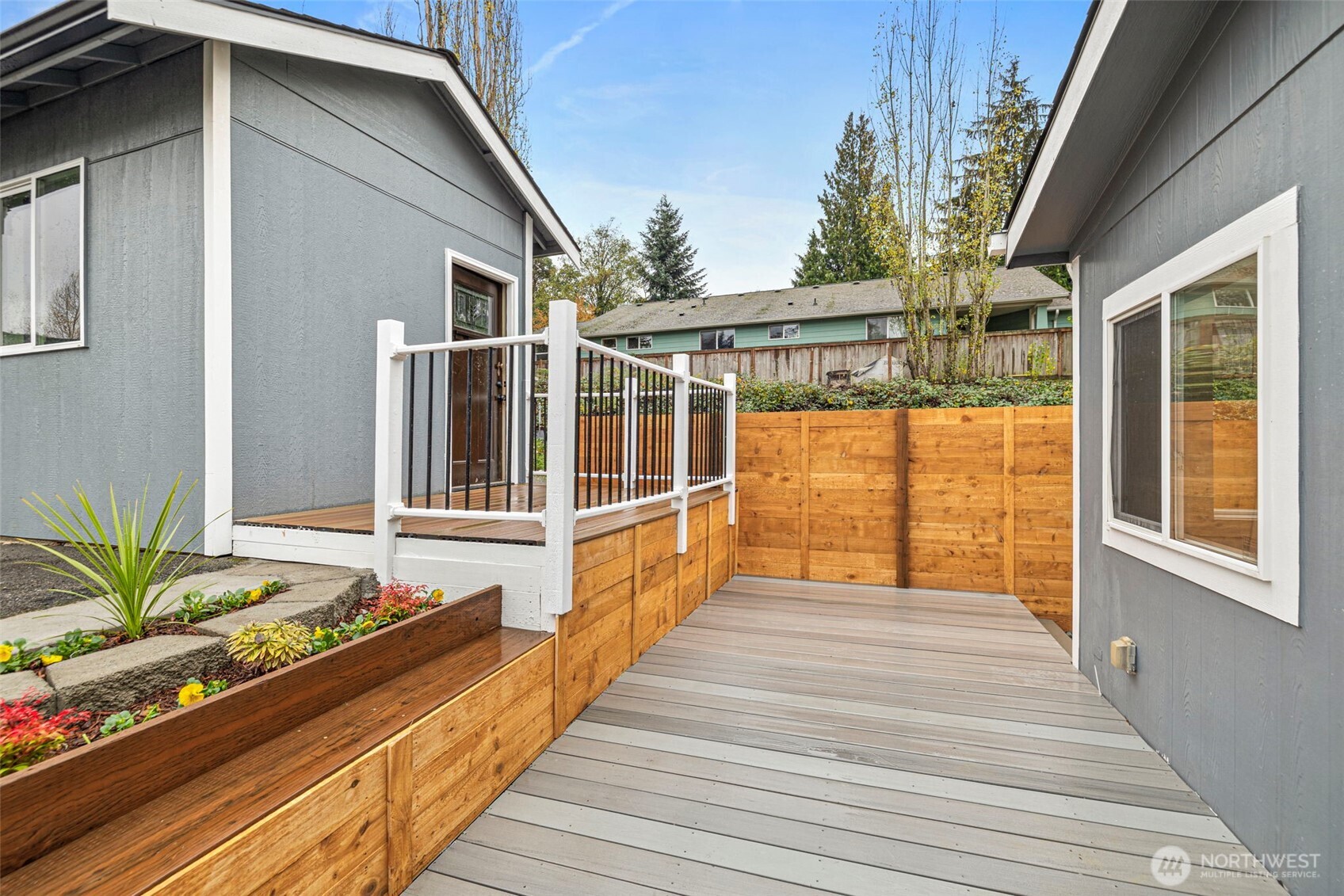 2525 Southwest 102nd Lane Seattle, WA 98146 - Photo 35 of 38