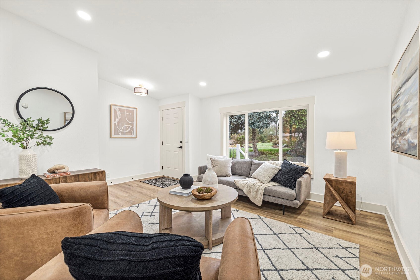 2525 Southwest 102nd Lane Seattle, WA 98146 - Photo 7 of 38