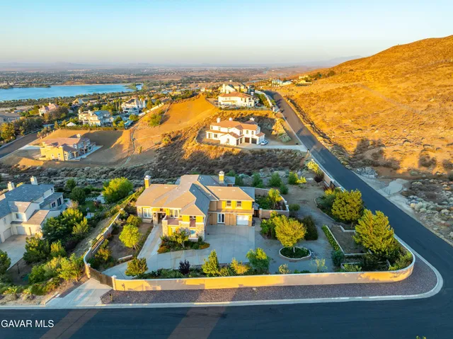 $1,225,000 | 36406 Geiger Avenue, Palmdale, CA 93551