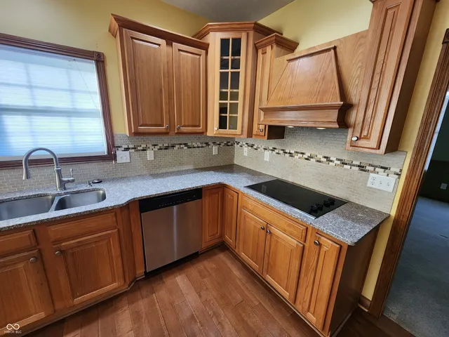 $355,000 | 7215 Lockford Walk North, Avon, IN 46123