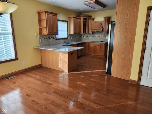 $355,000 | 7215 Lockford Walk North, Avon, IN 46123