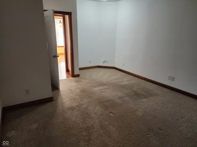 $355,000 | 7215 Lockford Walk North, Avon, IN 46123