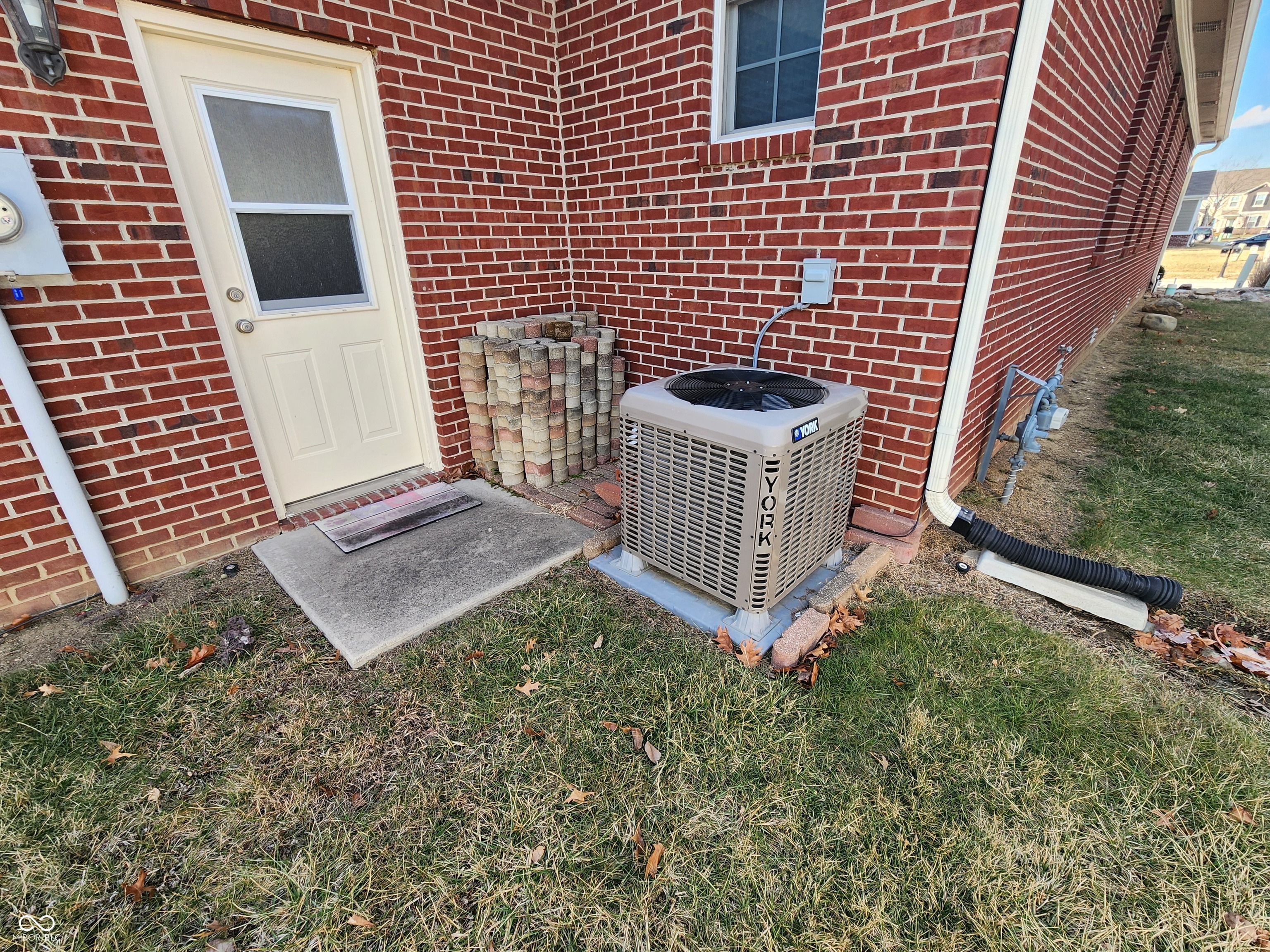 7215 Lockford Walk North Avon, IN 46123 - Photo 6 of 61