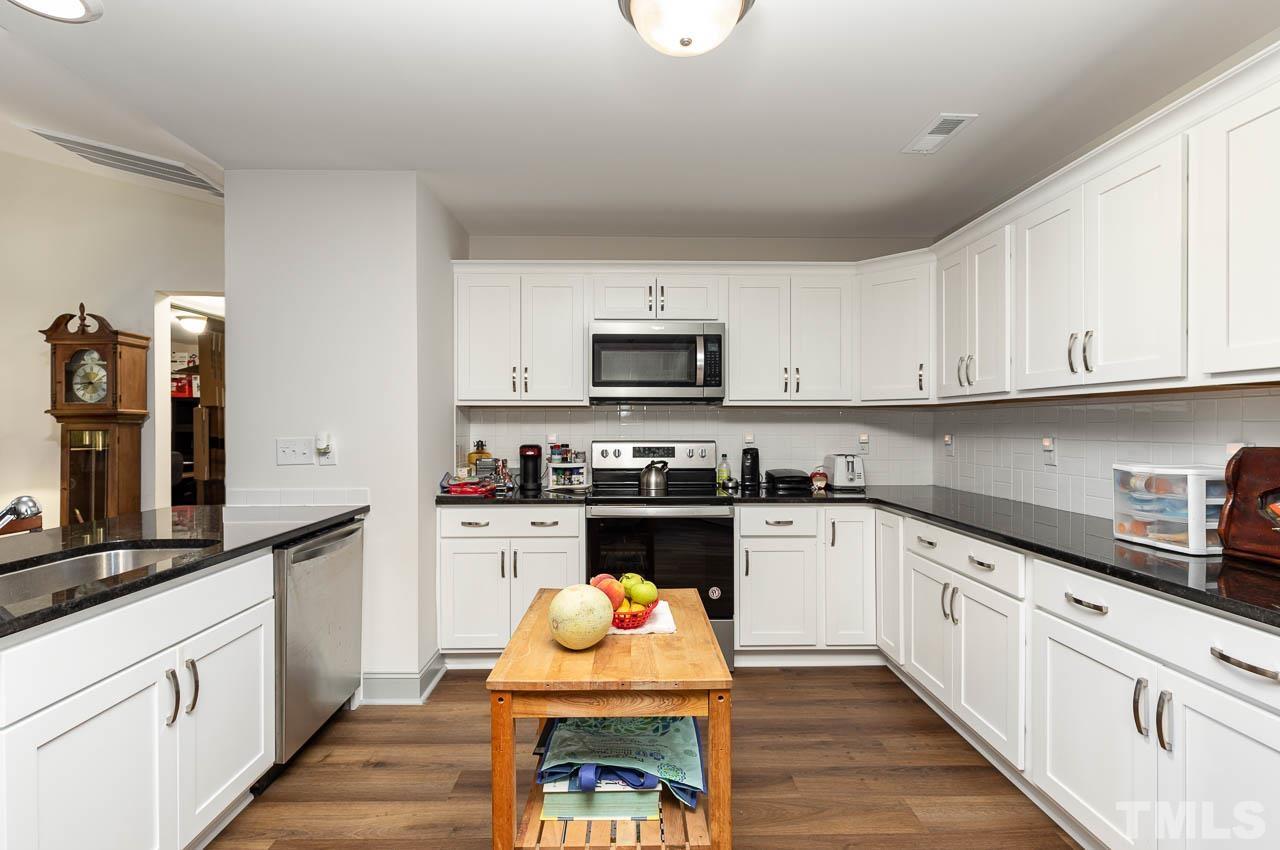 58 Hunter Fox Trail Benson, NC 27504 - Photo 11 of 26