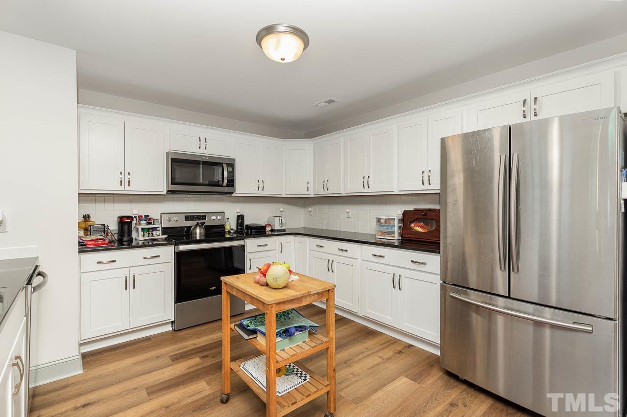 58 Hunter Fox Trail Benson, NC 27504 - Photo 9 of 26