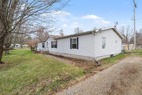 $170,000 | 101 South Ave C, Athens, MI 49011