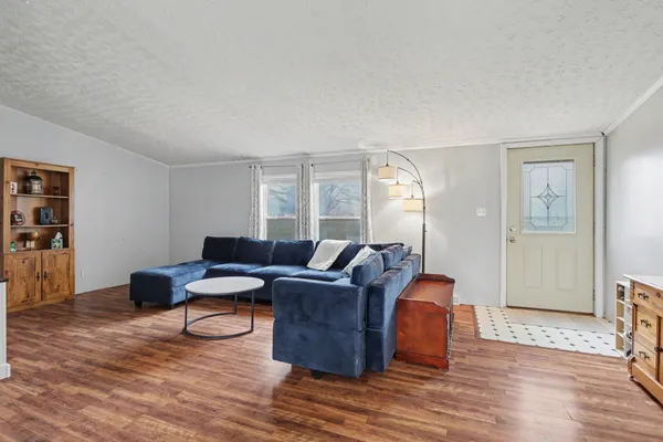 $170,000 | 101 South Ave C, Athens, MI 49011