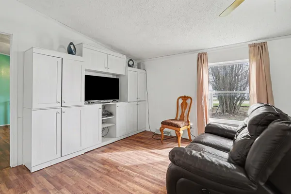 $170,000 | 101 South Ave C, Athens, MI 49011