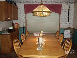 5981 Newport S Road Newport, MI 48166 - Photo 9 of 18 Dining Room