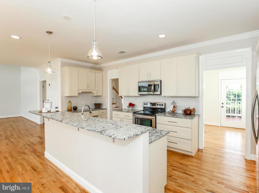 3802 Boteler Road Mount Airy, MD 21771 - Photo 5 of 30 Granite Island Kitchen off Dining Room
