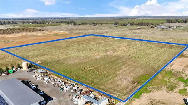 $250,000 | 999 Ave 20 1/2, Madera, CA 93638