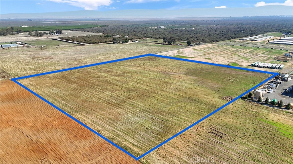 999 Ave 20 1/2 Madera, CA 93638 - Photo 3 of 8