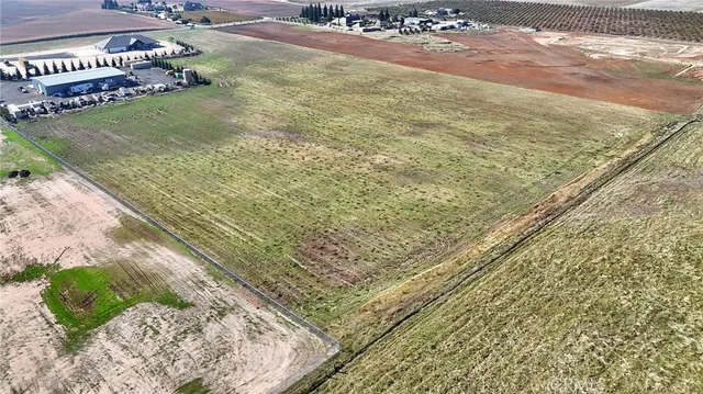 $250,000 | 999 Ave 20 1/2, Madera, CA 93638