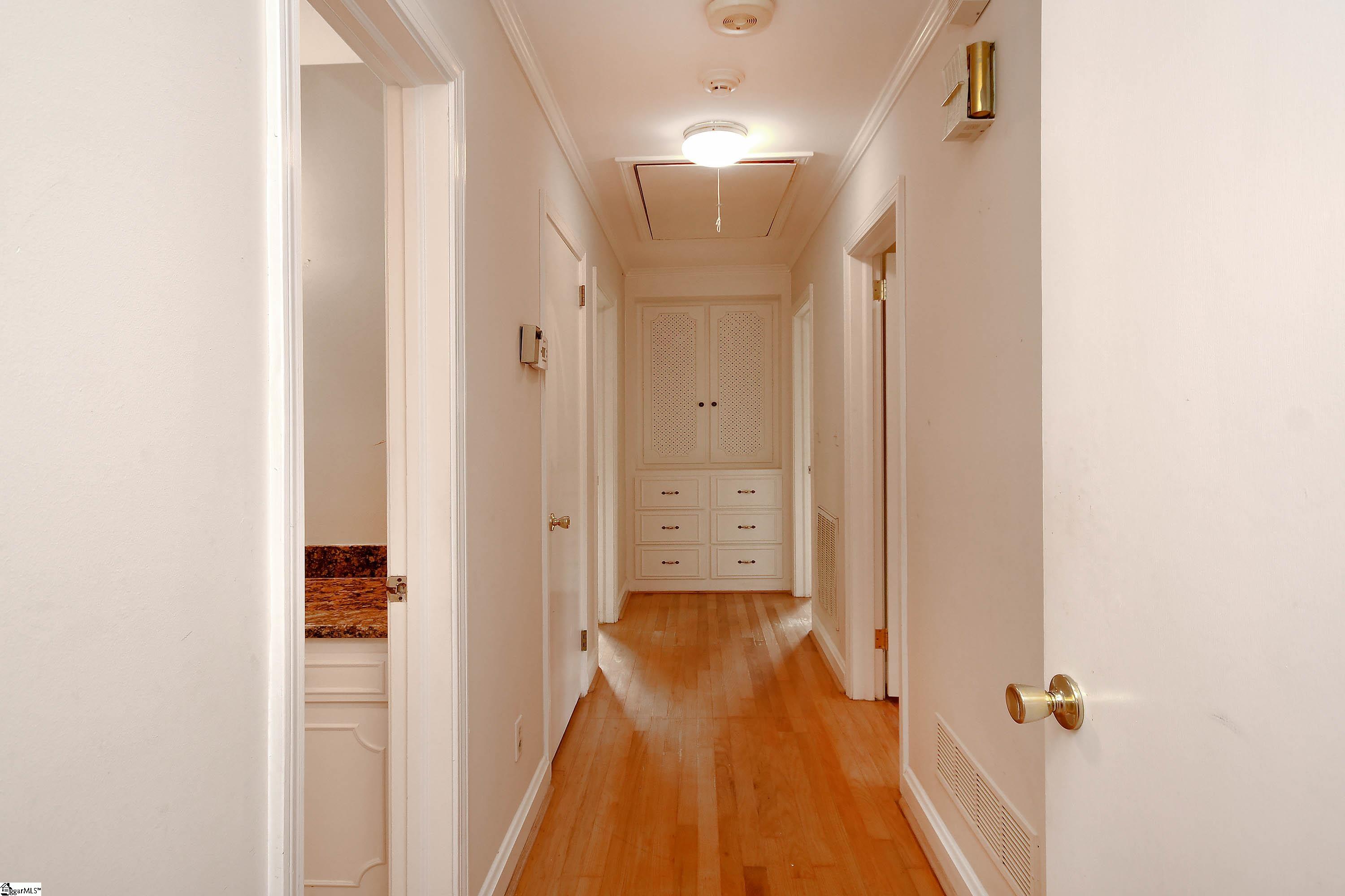 19 Spring Forest Road Greenville, SC 29615 - Photo 21 of 42 Gallery Image 21