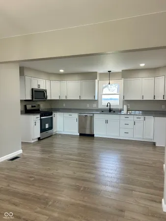 $424,900 | 728 East County Road 100 North, Frankfort, IN 46041