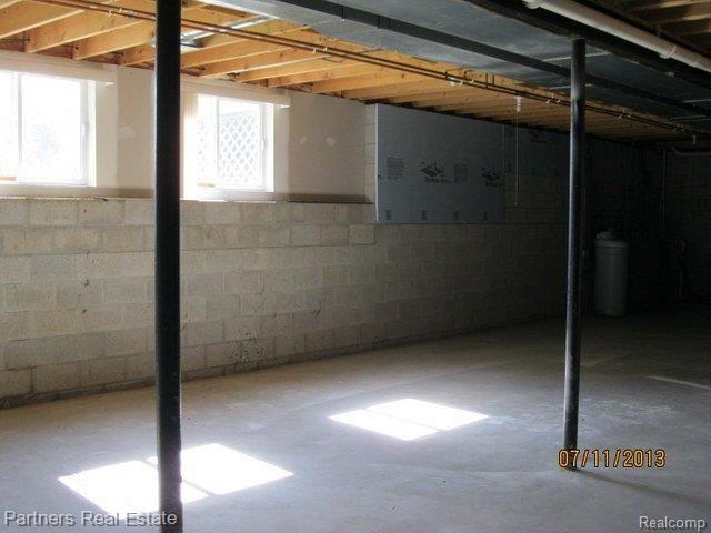 5818 Fisher Road Howell, MI 48855 - Photo 15 of 19 Daylight Basement