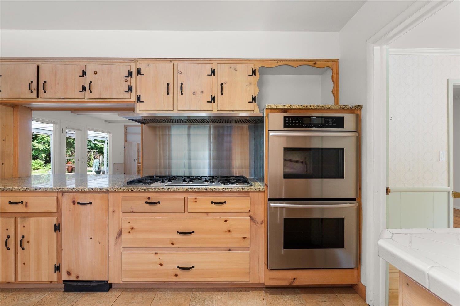 1405 East Woodcliff Road Spokane, WA 99203 - Photo 14 of 28