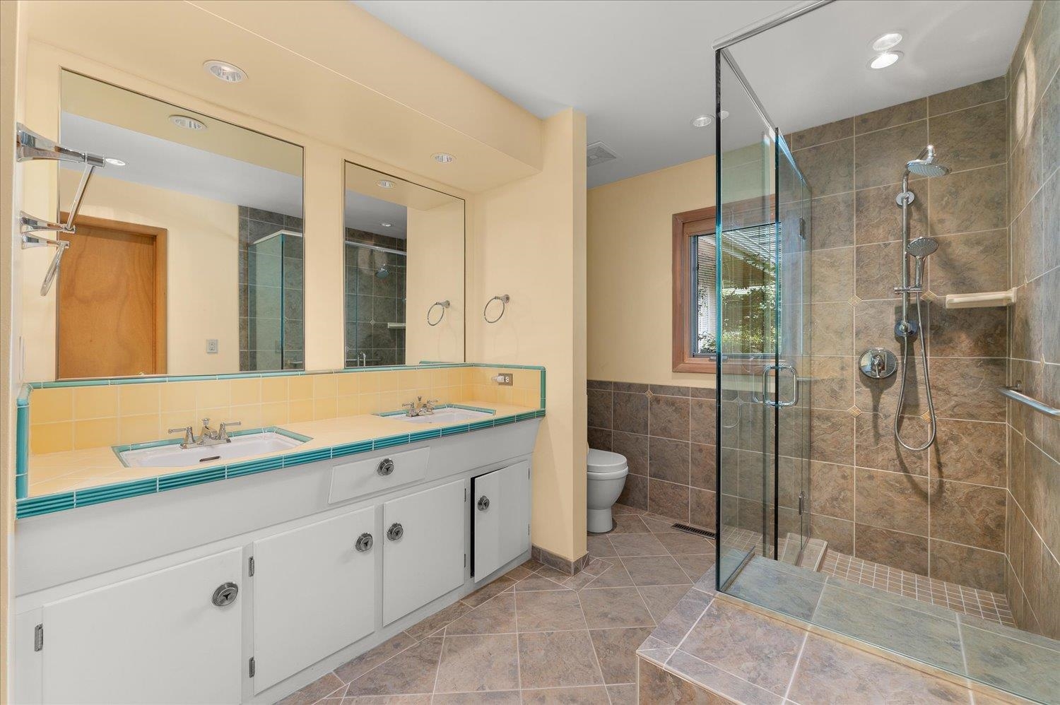 1405 East Woodcliff Road Spokane, WA 99203 - Photo 17 of 28