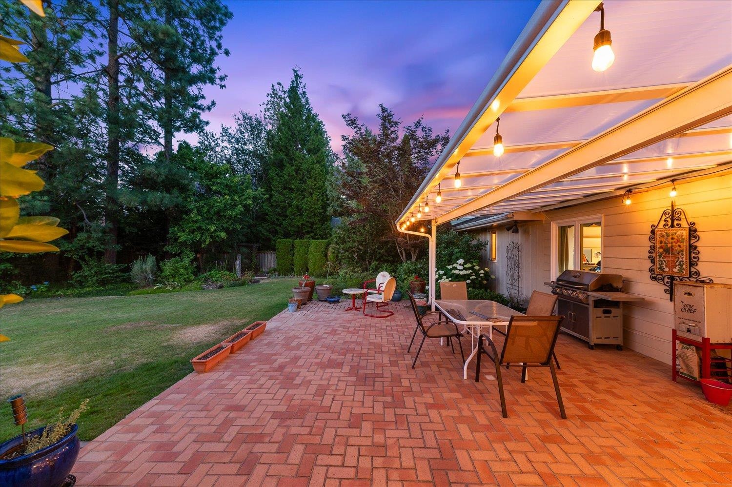 1405 East Woodcliff Road Spokane, WA 99203 - Photo 4 of 28