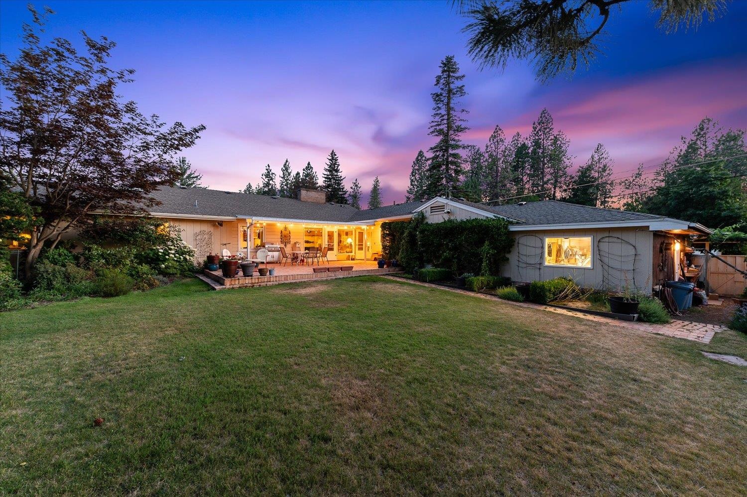 1405 East Woodcliff Road Spokane, WA 99203 - Photo 5 of 28