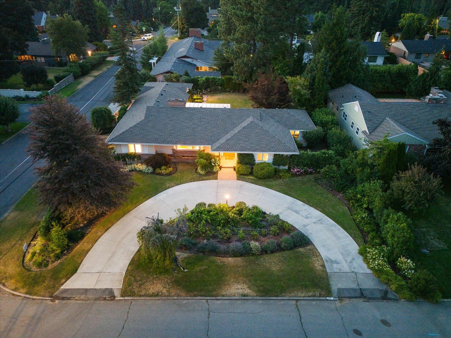 1405 East Woodcliff Road Spokane, WA 99203 - Photo 6 of 28