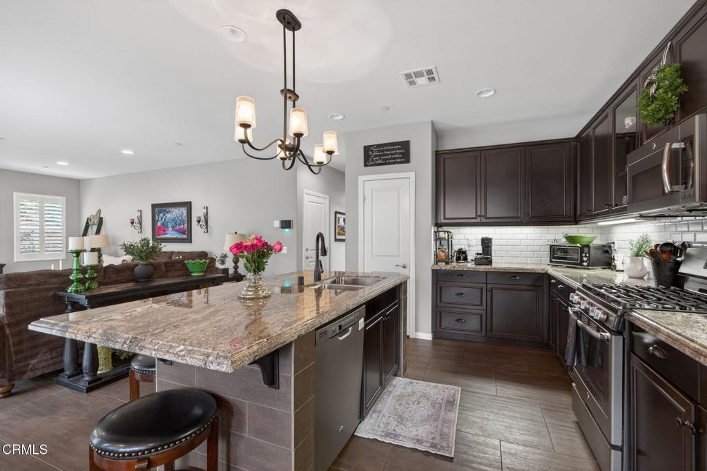 672 Xanadu Way Oxnard, CA 93036 - Photo 15 of 70