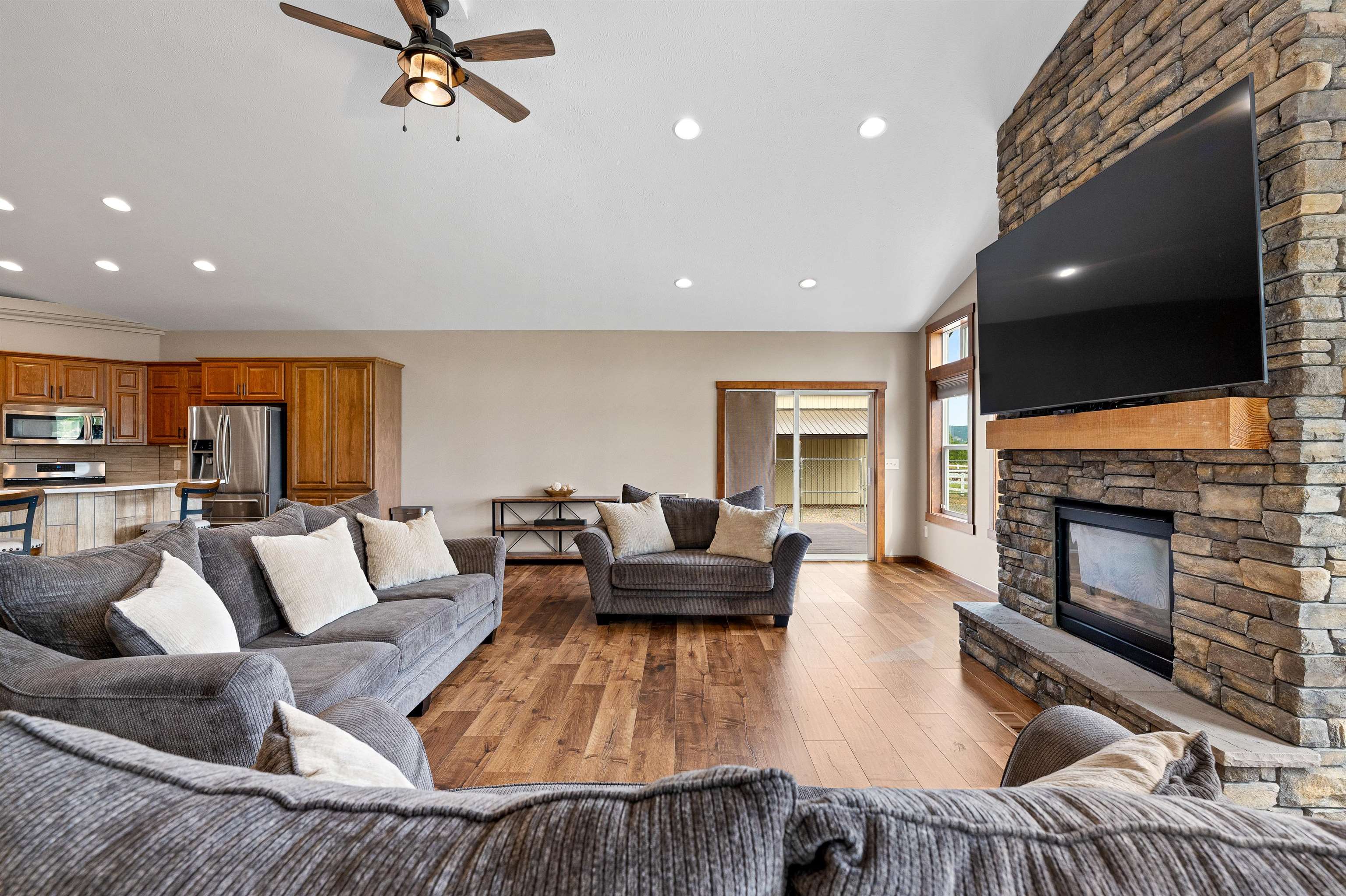 6608 North Vincent Road Newman Lake, WA 99025 - Photo 13 of 50