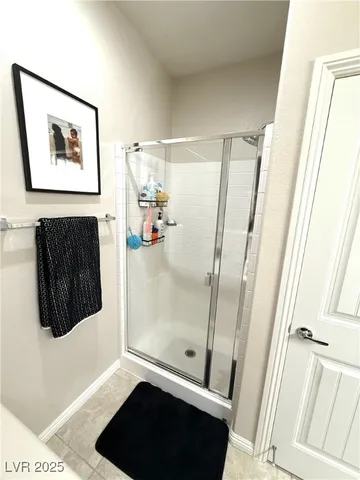 $2,400 | 3731 Gilmore Creek Street, Las Vegas, NV 89129