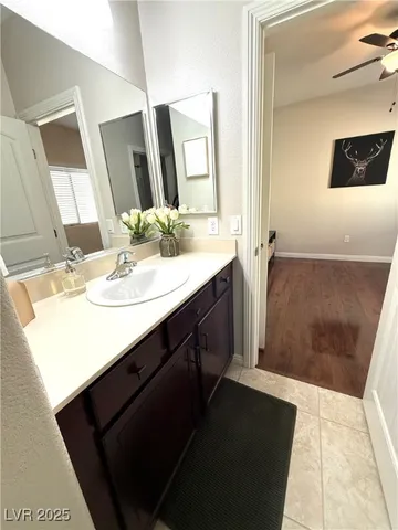 $2,400 | 3731 Gilmore Creek Street, Las Vegas, NV 89129