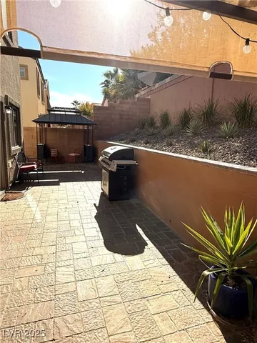 $2,400 | 3731 Gilmore Creek Street, Las Vegas, NV 89129